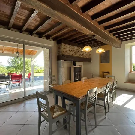 Chez Zézé Asson